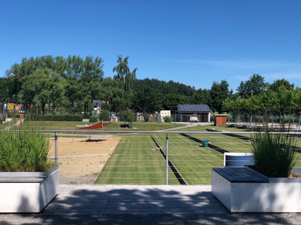 Ferienwohnung Am Seepark Пфулендорф Екстериор снимка